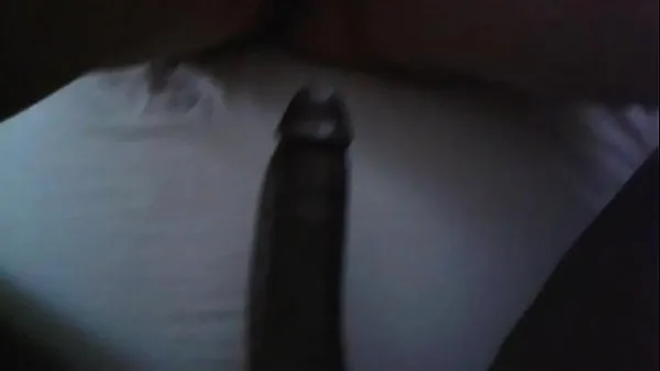 Nouveau cette chienne aime sucer ma bite noire nouveau tube