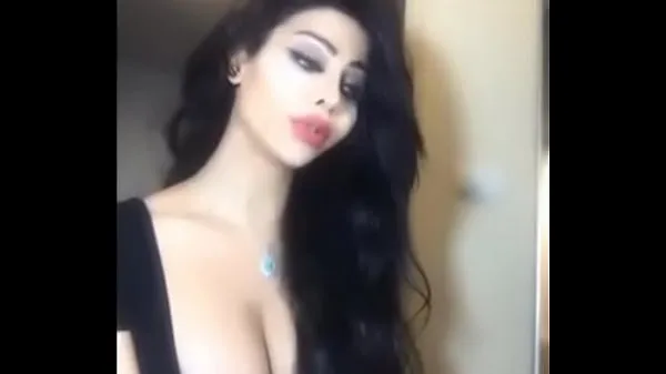 Novo Ela se parece com haifa wehbe tubo novo