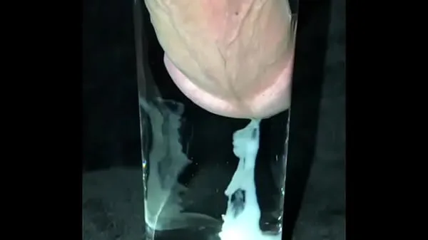 Nová Cumshot in a Glass of Water čerstvá trubice