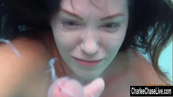 Νέος Underwater Cock Teasing with Big TIt MILF Charlee Chase φρέσκος σωλήνας