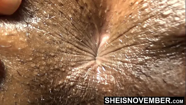 Новый Моя Чрезвычайно Крупный План Большой Коричневой Попки Дырка Анус Фетиш, Подмигивая Моему Милому Молодому Заднице, Выгибая мою Обнажённую Спину, Миниатюрная Блондинка Чернокожая Шлюха Sheisnovember Позирует, Раздвигая Влажную Киску, Лежа Лицом Вниз На Дивасвежий тюбик