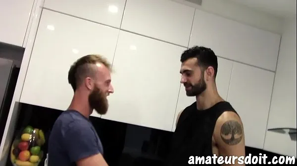 AmateursDoIt - Bearded studs fuck after hot oral session in the kitchen أنبوب جديد جديد