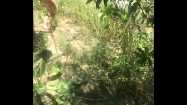 Nuovo Alla fine della giornata in spiaggia la sua matrigna gli succhia il cazzo e si fa scopare con luitubo fresco