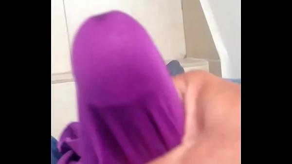 Neue In jeans I masturbate with purple pantyfrische Tube