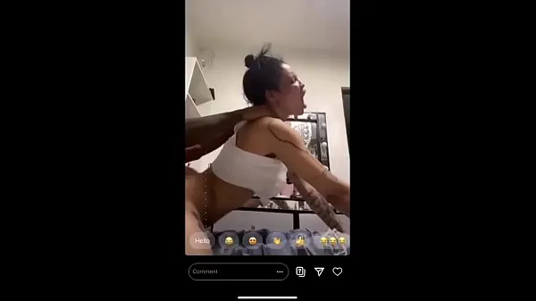 Nová Mami Jordan going live on Instagram čerstvá trubica