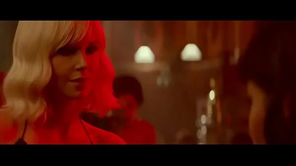 새로운 Atomic Blonde lesbian scene 신선한 튜브