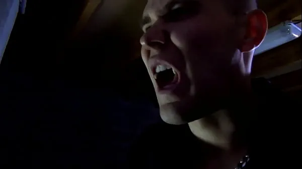 新しい予告編-ディエゴ、吸血鬼のタイロンの影響下にある女の2つの良い穴新鮮なチューブ