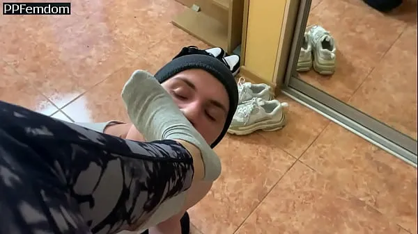 Νέος LifeStyle Femdom Part 4 - Fullweight Facesitting, Socks Sniffing, Spitting and Orgasm Control φρέσκος σωλήνας