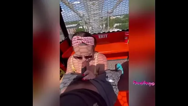 نیا State fair slut sucks dick on the Ferris wheel تازہ ٹیوب