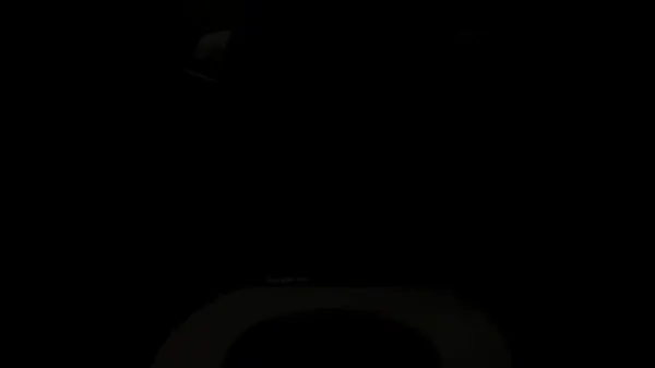 Pointing my dick up and peeing up a stream on my self Ống mới