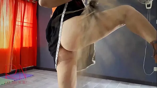 新的 万圣节 2021 女巫穿着性感的红色套装。 红发女巫用南瓜和一把扫帚。 里贾纳·诺尔 一个穿着情趣内衣的非常性感的女巫。 红头发的花花公子女巫。 完美的猫。 我要操这个小妞！ 成人万圣节服装。 角色扮演。 万圣节，角色扮演，里贾纳，内衣，丝袜，尼龙，连裤袜，连裤袜，里贾纳，偷拍，淫，堕落，诱人，滑稽，胸部，歌舞表演，南瓜，脱衣舞，脱衣舞娘，芭蕾舞女演员，裸体芭蕾舞女演员 新鲜的 管
