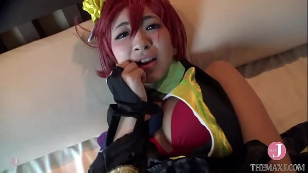 新的 她就是这样，穿着可爱的COSPLAY服装，在摄影棚里一直到最后一分钟，她都在慢慢地拍 新鲜的 管