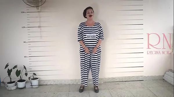 新的 在监狱里拍照。 被拘留的女士是监狱的囚犯。 她被要求在镜头前脱衣服。 角色扮演。 完整视频 在监狱里，女性被要求脱衣服拍照。 他们别无选择。 他们打扮得很滑稽。 并滑稽地脱光衣服。 女囚犯被要求脱光衣服，以换取在监狱中的良好服务。 一些母 同意在监狱长面前赤身裸体来获取食物。 监狱，监狱长，长袍，屈辱，统治，惩罚，惩罚，顺从，现实，偷窥者，偷窥者，奴隶，手无寸铁，欺侮，警察，警官，官员，手镯，刑事，小偷 新鲜的 管
