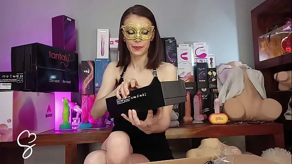 Új Sarah Sue Unboxing Mysterious Box of Sex Toys friss cső