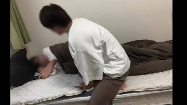 新的 与她在假日约会后，在床上沉睡聊天时发生性关系 新鲜的 管