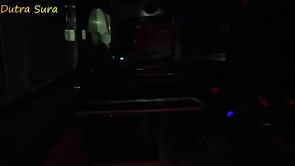 Nuevo Estaba bailando en el asiento del autobús y me echaron. Así que fui a tener sexo en la cabaña tubo nuevo