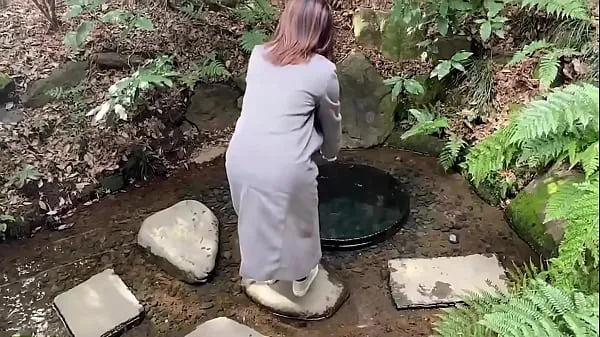 新的 新年参拜] 在著名的神社，de M护士在散步后拥抱时要求阴道射精 新鲜的 管