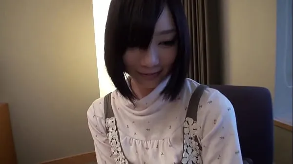 新的 公开超人气色情明星 Airi Suzumura 在正式出道前罕见的性爱录像！ 她的脸上带着一丝纯真和她的第一反应。 从那时起，她的透明度就非常好 新鲜的 管