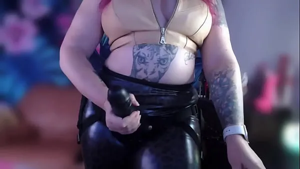Novo Eu vou te foder com um strap-on tubo novo