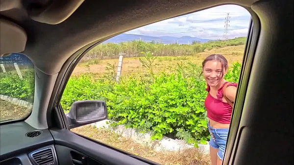 Nouveau JE TROUVE UNE PAUVRE FILLE EN MARCHANT SUR LA ROUTE, JE L'ASCÈNE AU GARAGE DE MA MAISON, JE LA FAIS SUCER, ELLE AVAIT UNE CHATTE SERRÉ, LA Maudite, JE TIRE MON LAIT ET NE LE DONNE QUE POUR LE TAXI nouveau tube